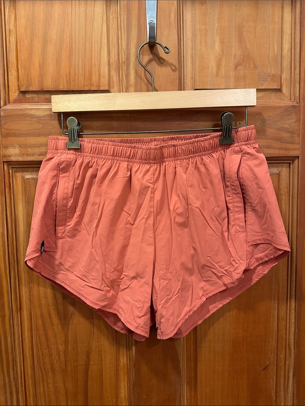 Oiselle Long Flyout Shorts Garnet Orange Lined Running Zipper Pockets-06